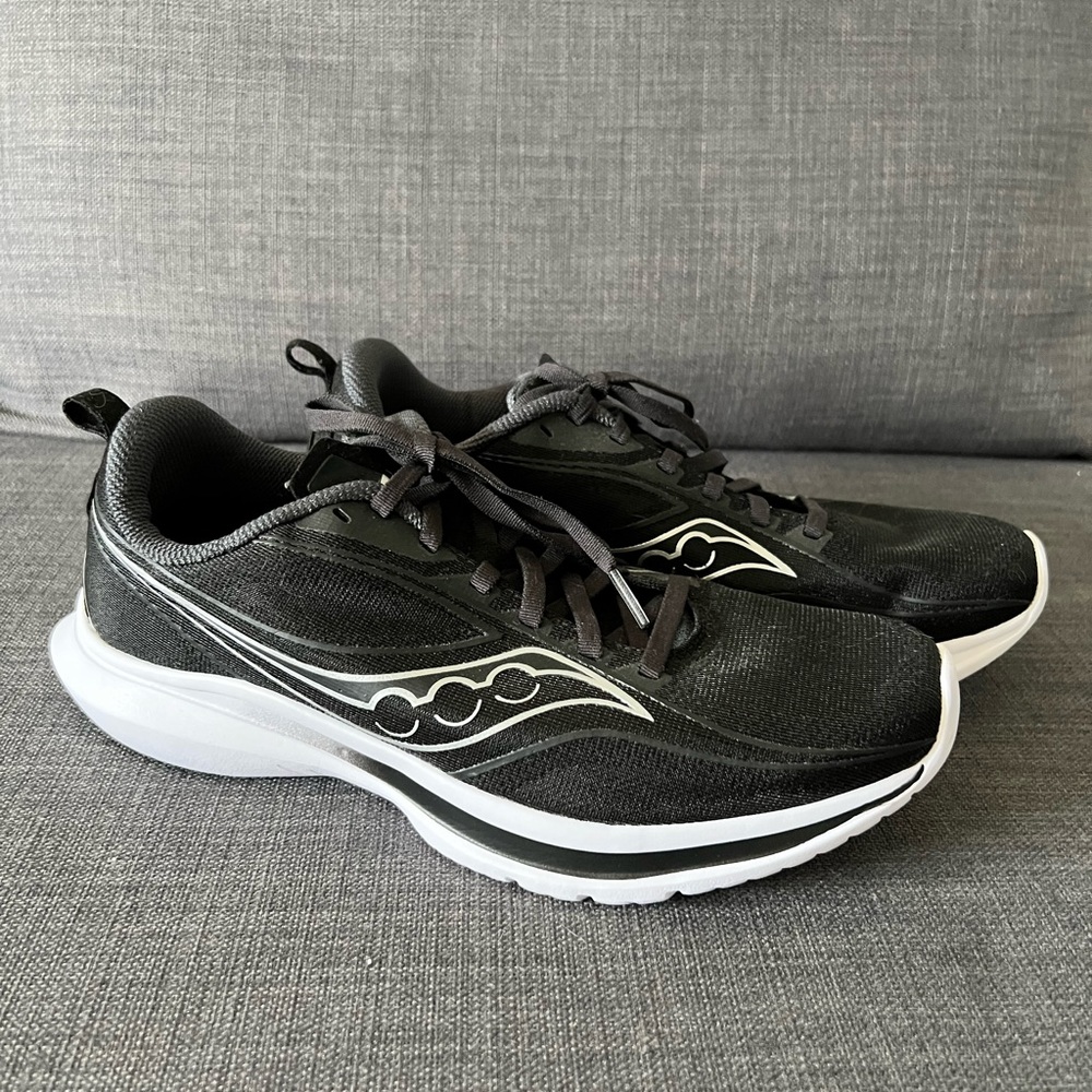 Saucony Kinvara13 Black and White Running Sneakers